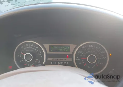 2005 Ford Expedition Eddie Bauer/King Ranch from USA, damaged, VIN 1FMFU17505LA09482